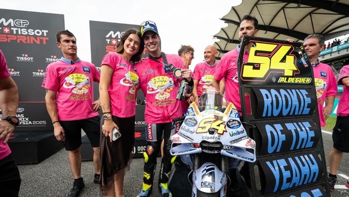 Dua Gelar Terkunci! Gresini Sapu Bersih Sprint Race di MotoGP Malaysia Dua Gelar Terkunci! Gresini Sapu Bersih Sprint Race di MotoGP Malaysia